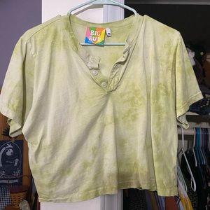 Big Bud Press crystal waters tie dye cropped Henley in Green- size medium